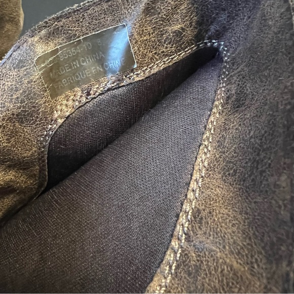 Stylish Brown Wedge Boots Size 8 from Yellow Shoes NWT - Picture 9 of 12